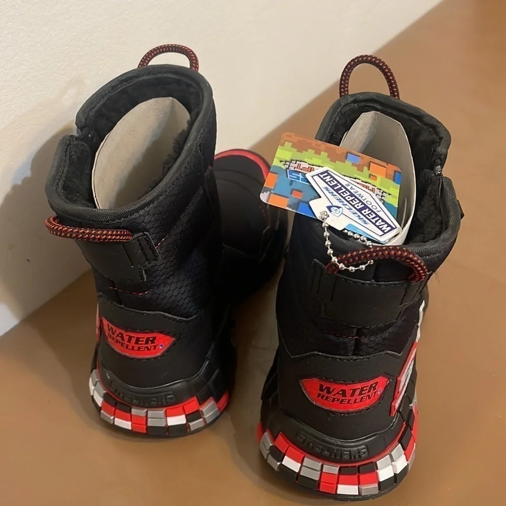 Skechers snow boots mega craft black red H2O repellent zip unisex footwear Sz 11